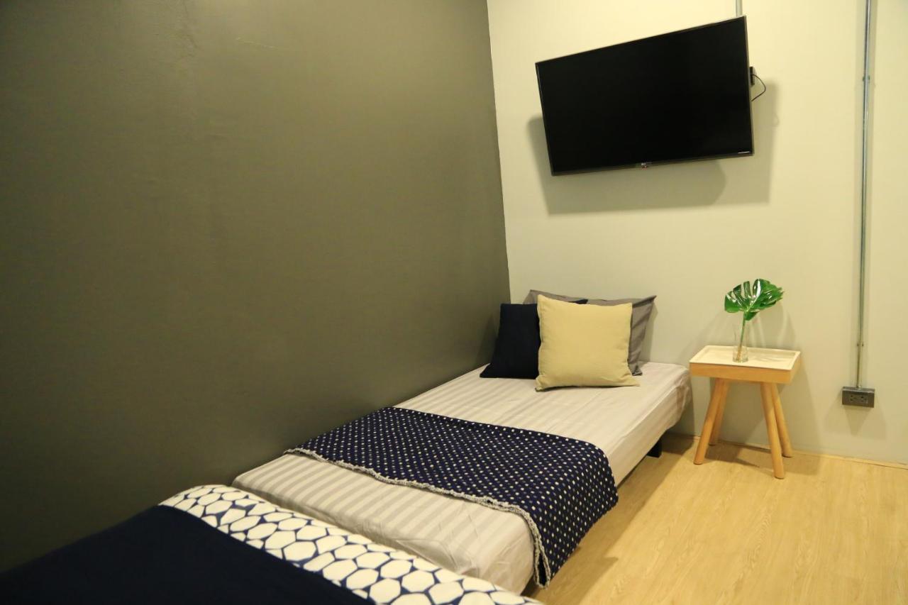 Goodnight Chiang Mai Gate Hotell Exteriör bild