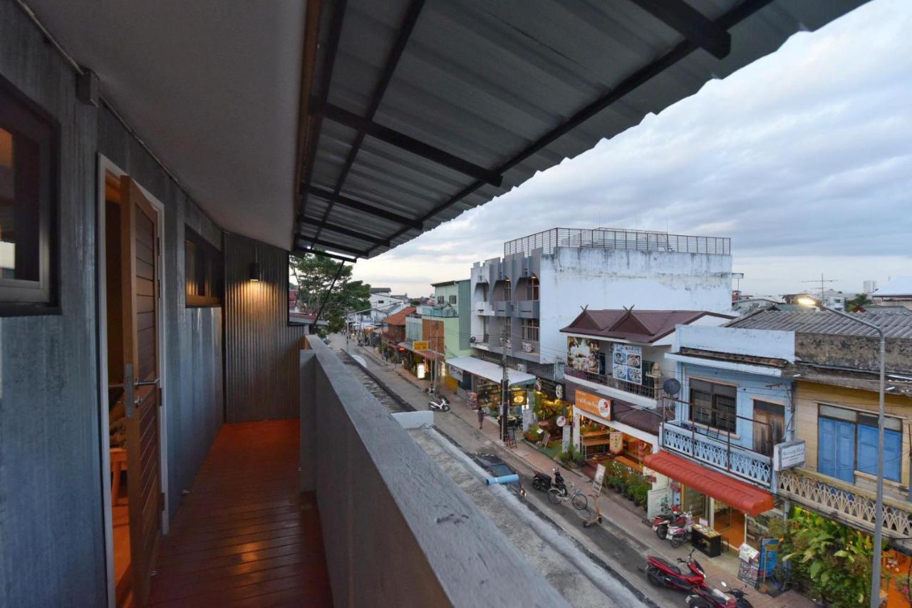 Goodnight Chiang Mai Gate Hotell Exteriör bild